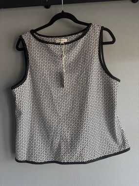 Max Studio Black & White Geometric Sleeveless Tank